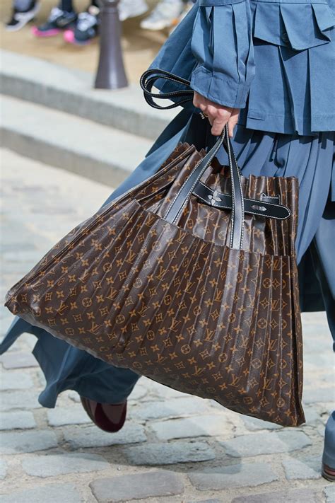 louis vuitton spring 2020 handbags|louis vuitton dresses 2020.